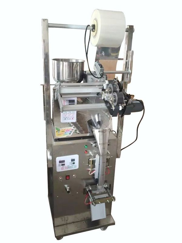 Petite machine électrique automatique d'emballage en poudre d'épices pour machine de remplissage et d'étanchéité en poudre sèche