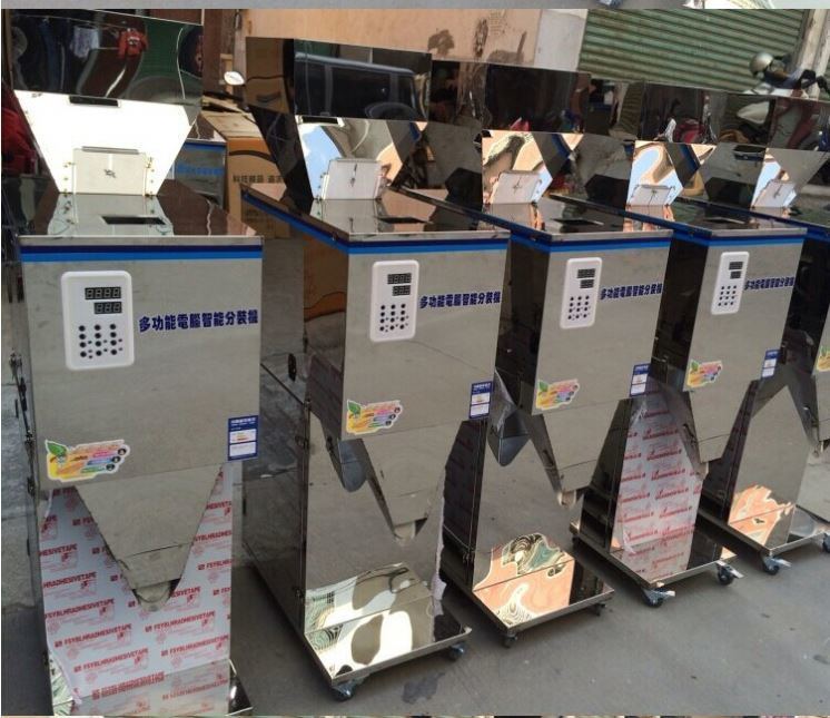 Prix pas cher 100-2500g machine de remplissage de poids de sucre en acier inoxydable,machine de remplissage de granules de poudre sèche précise pour sac